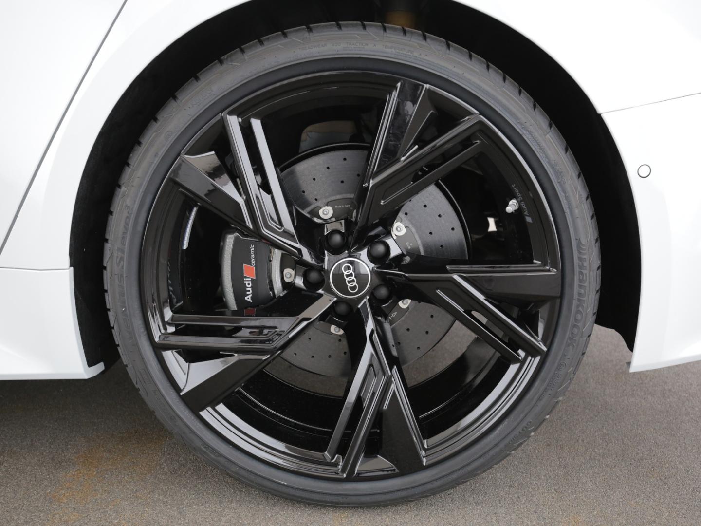 Image about Audi RS 6 Avant TFSI quattro tiptronic