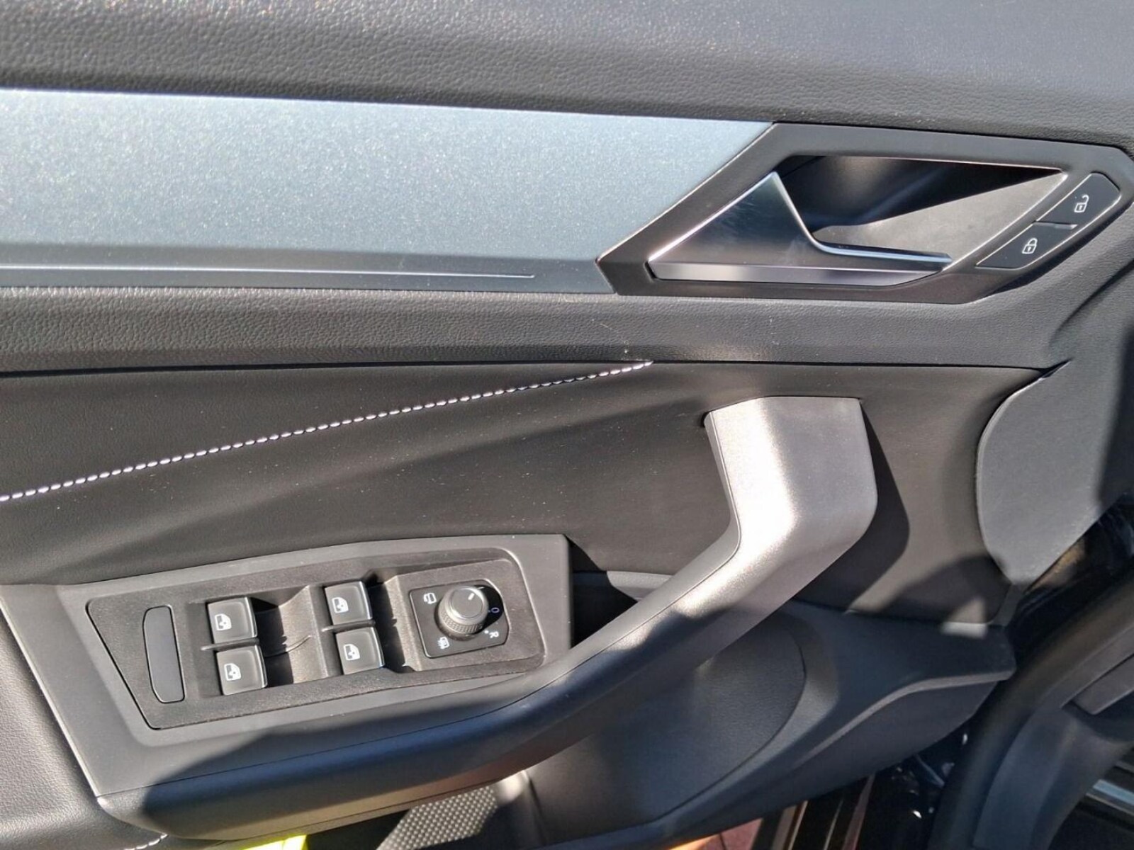 Volkswagen T-Roc Cabriolet – Bild 8
