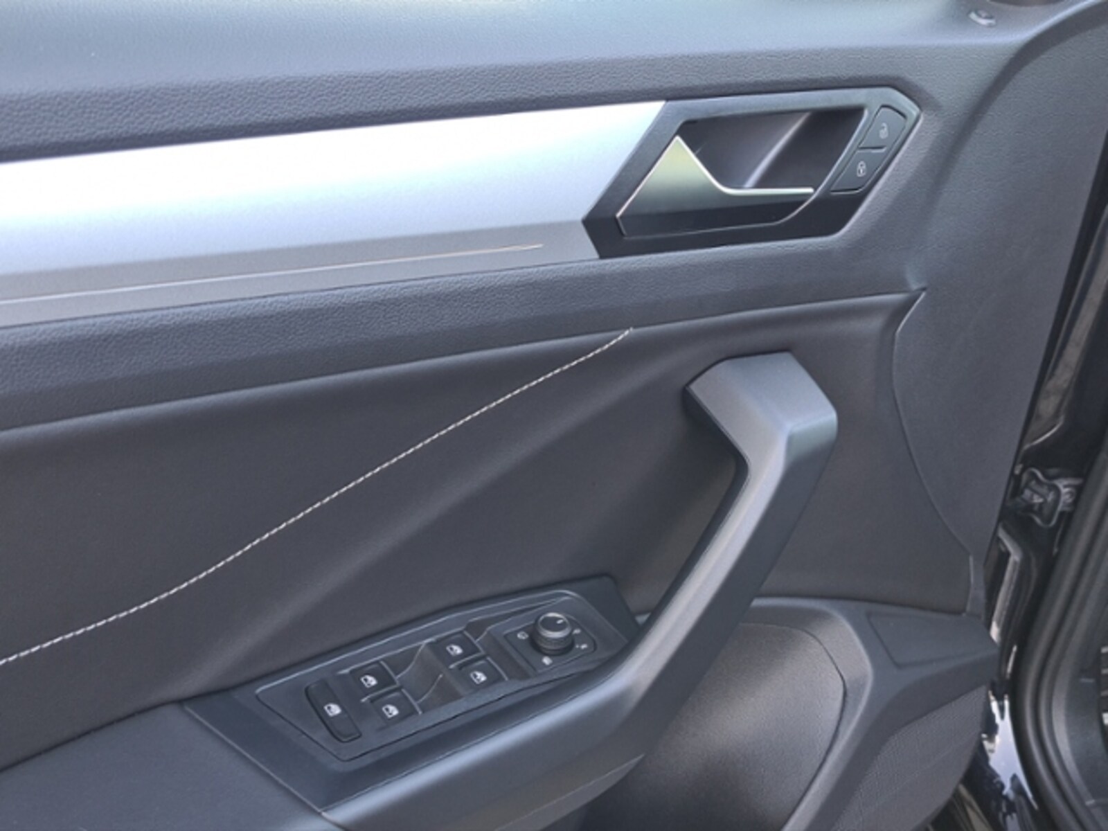 Volkswagen T-Roc – Bild 11