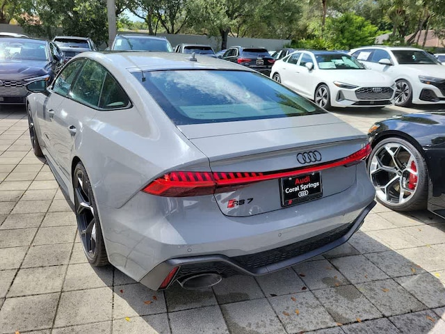 2026 Audi RS7 Sportback performance