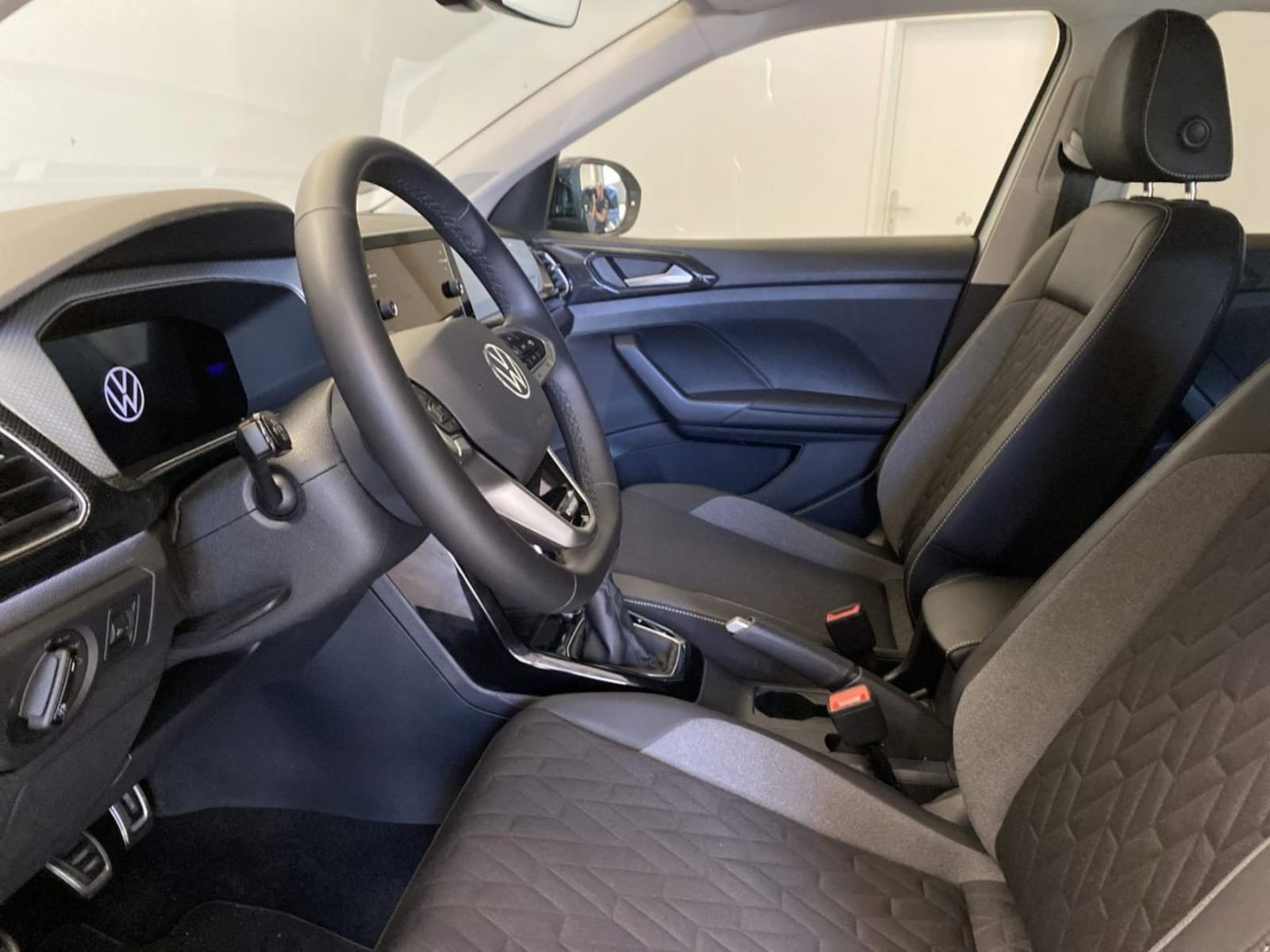 Volkswagen T-Cross – Bild 9