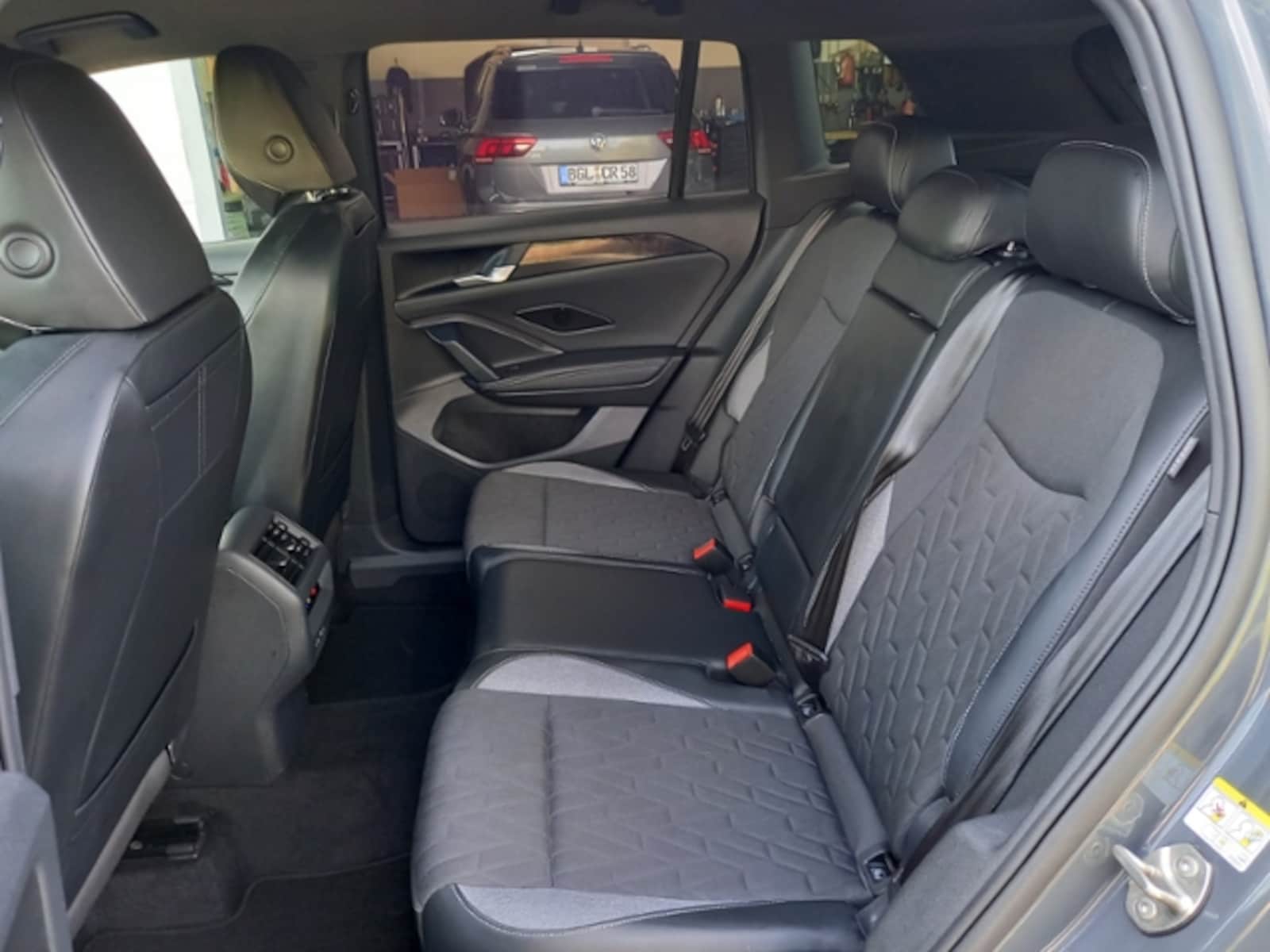 Volkswagen Tiguan – Bild 8