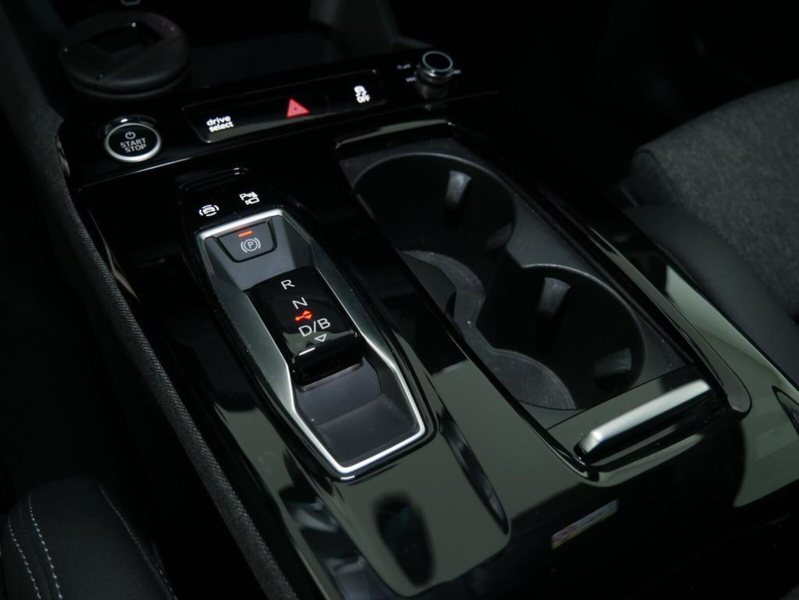 Audi Q6 Sportback e-tron – Bild 11