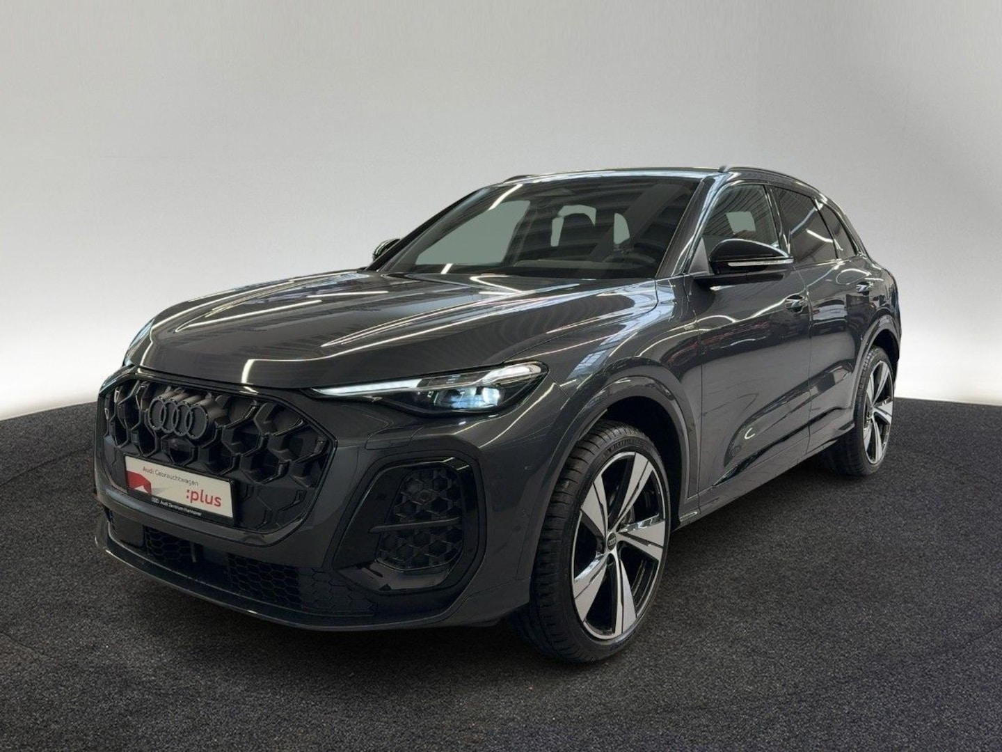 Bild über Audi Q5 SUV e-hybrid e-hybrid quattro 220 kW S tronic - für weitere Informationen kontaktieren Sie den Audi Partner