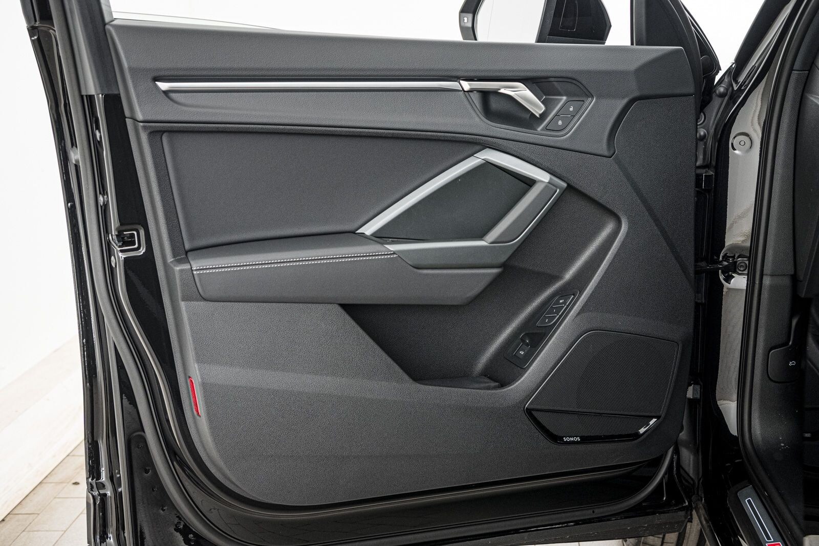 Image about Audi Q3 S line 45 TFSI quattro S tronic