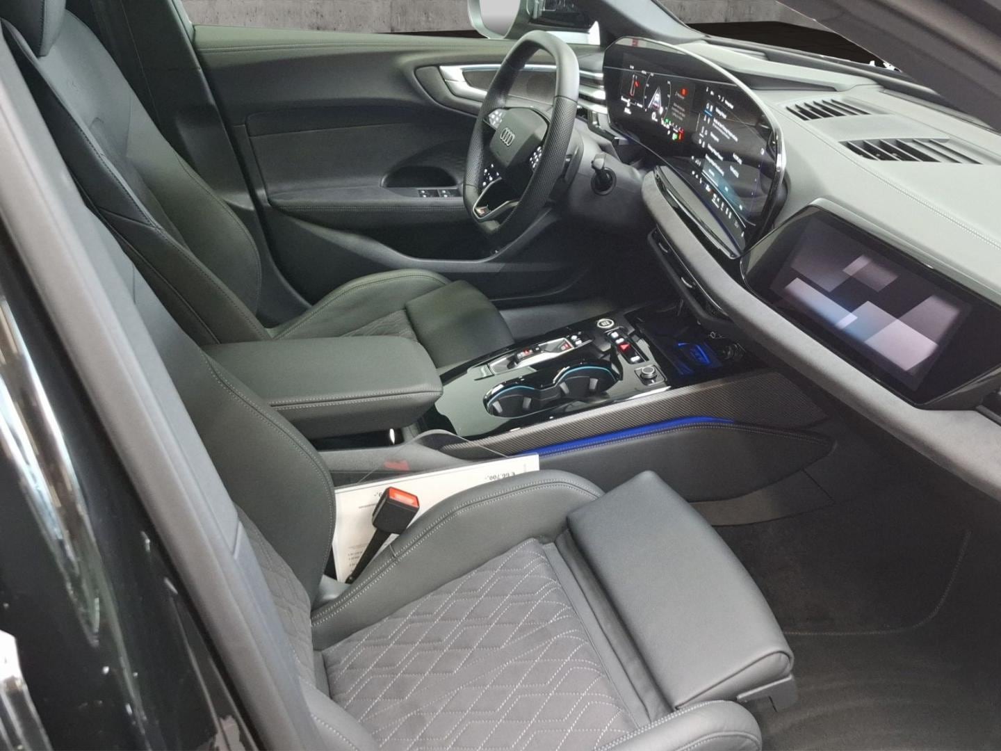 Bild über Audi A5 Limousine TFSI quattro S tronic - für weitere Informationen kontaktieren Sie den Audi Partner