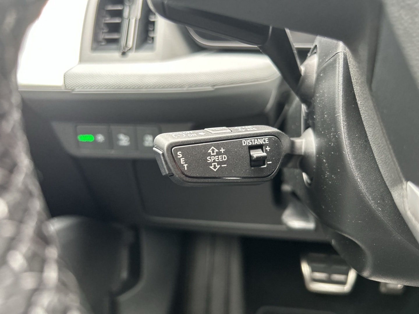 Bild über Audi Q4 Sportback e-tron e-tron quattro 220 kW - für weitere Informationen kontaktieren Sie den Audi Partner