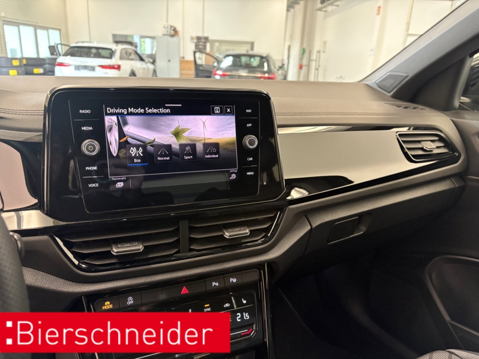 Volkswagen T-Roc – Bild 12
