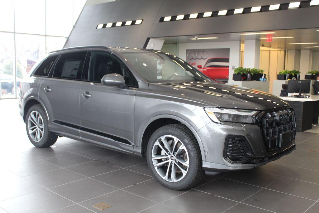 2026 Audi Q7 45 Premium quattro Tiptronic's photo