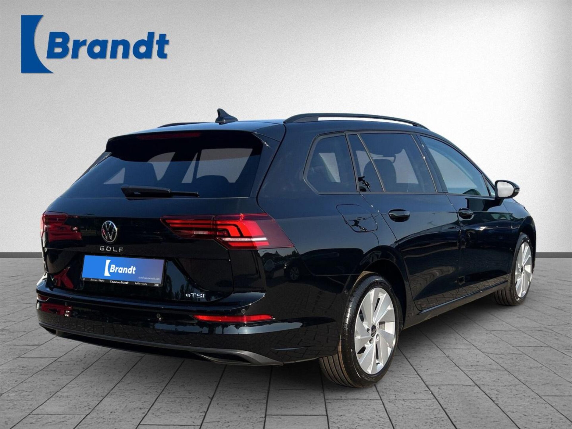 Volkswagen Golf Variant Life