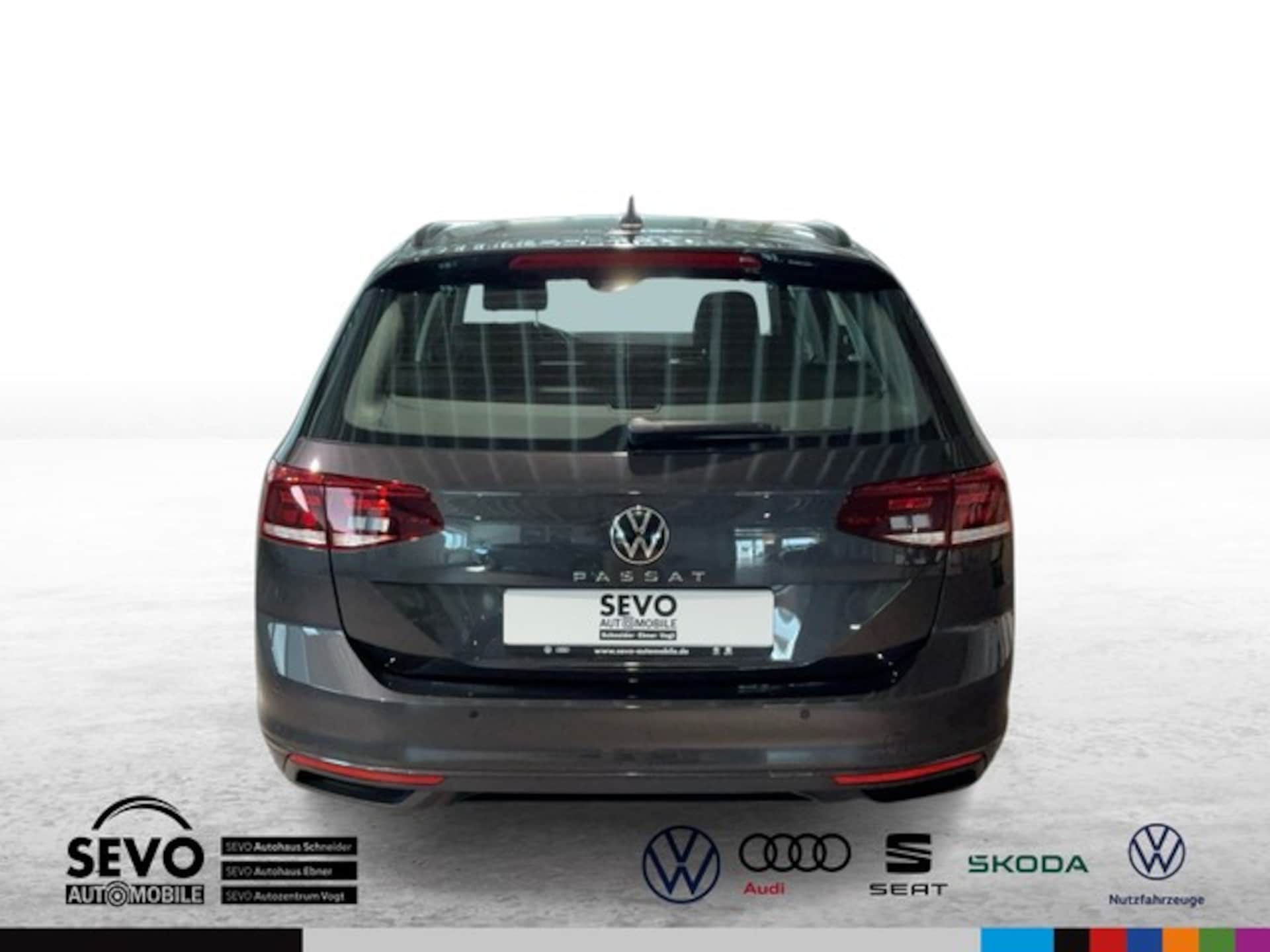 Volkswagen Passat Variant Basis-Modell