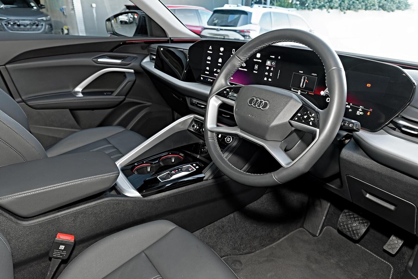 Image about Audi Q5 SUV TFSI 150 kW
