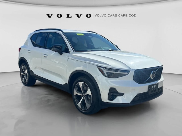 2026 Volvo XC40 Plus