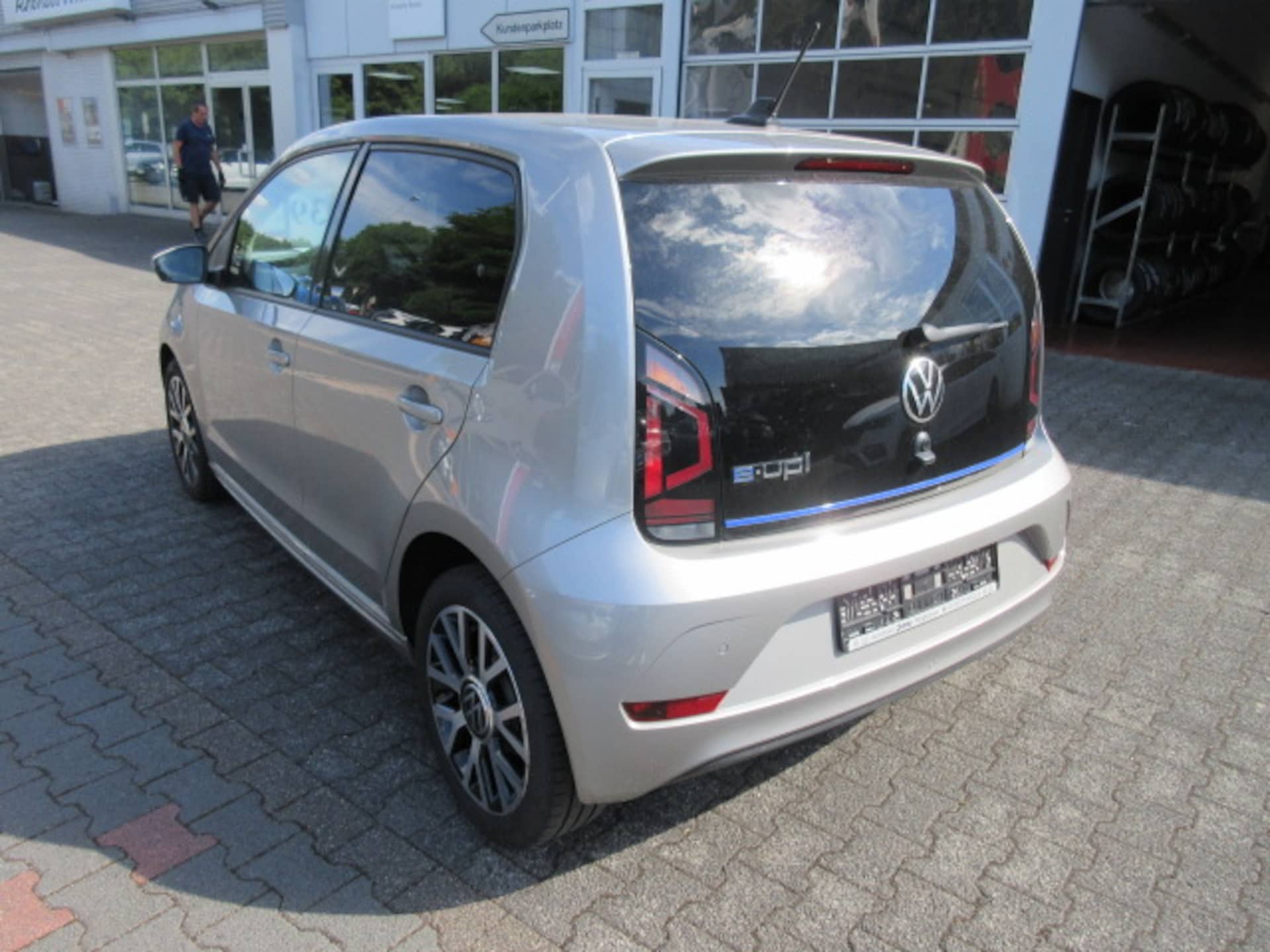 Volkswagen e-up! Style "Plus"