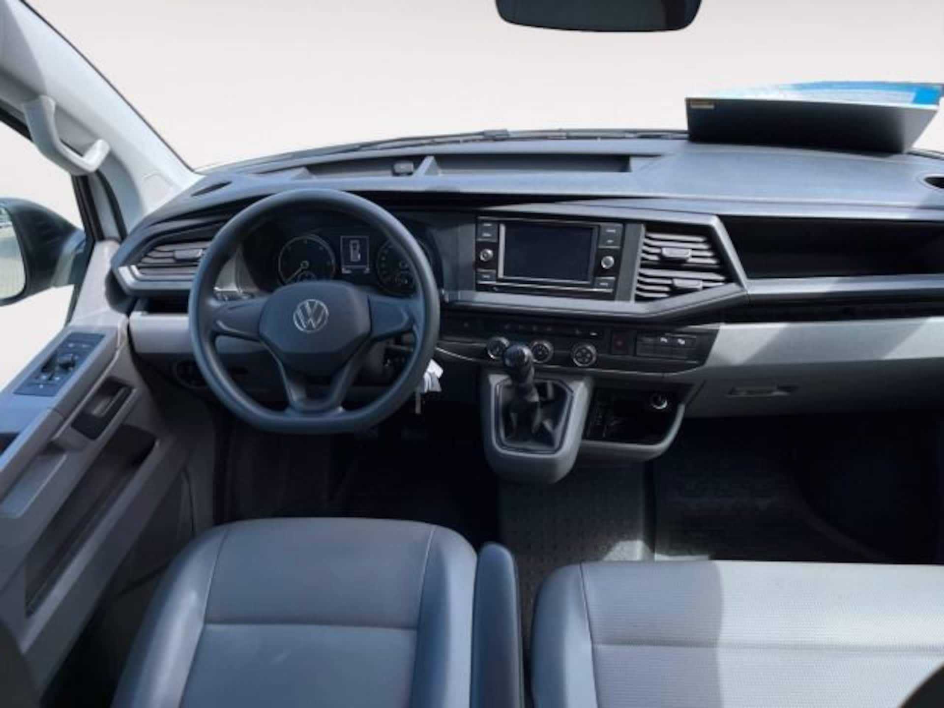 Volkswagen T6.1 Transporter Kombi langer Radstand