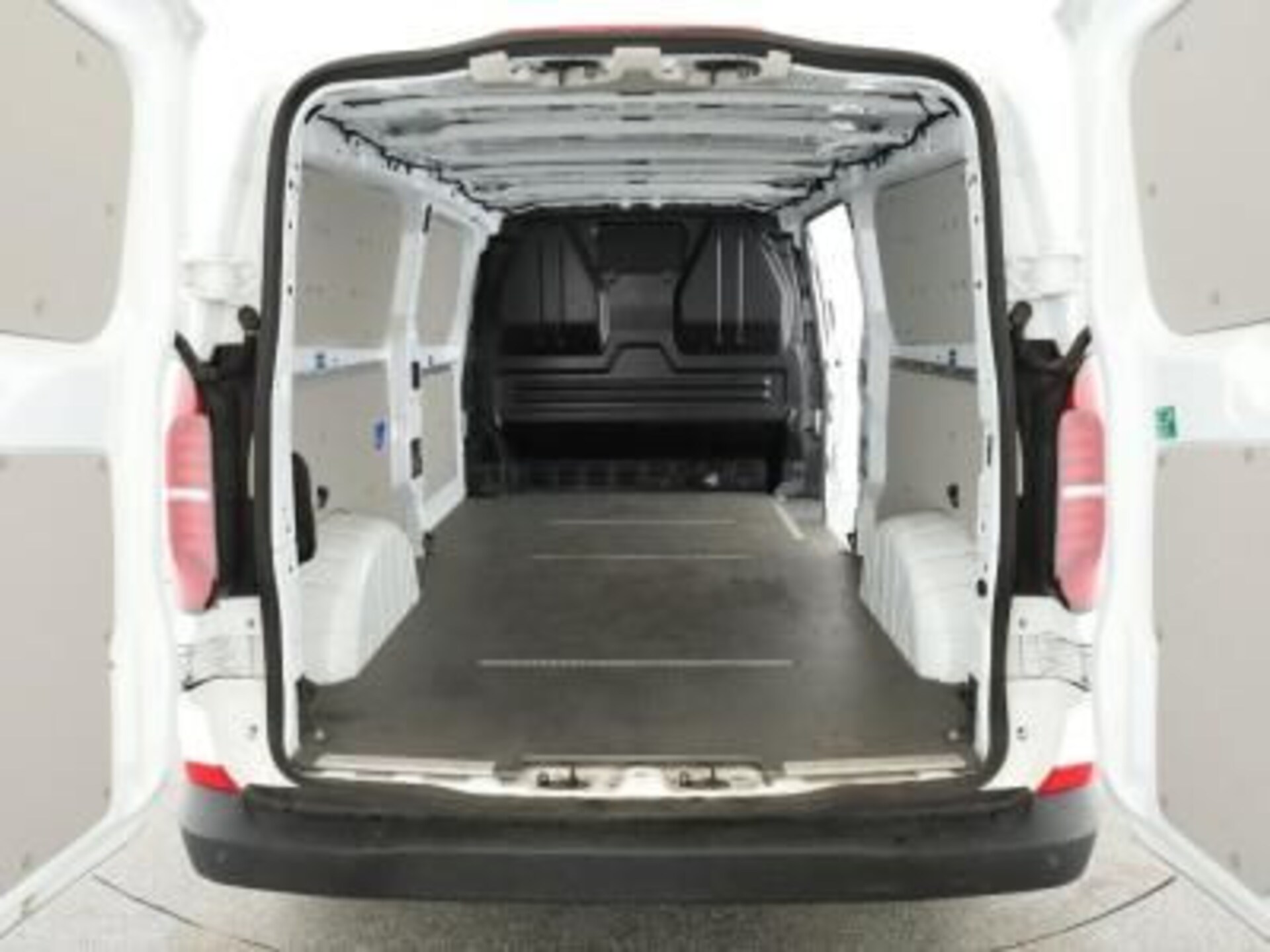 Volkswagen Transporter Kasten langer Radstand