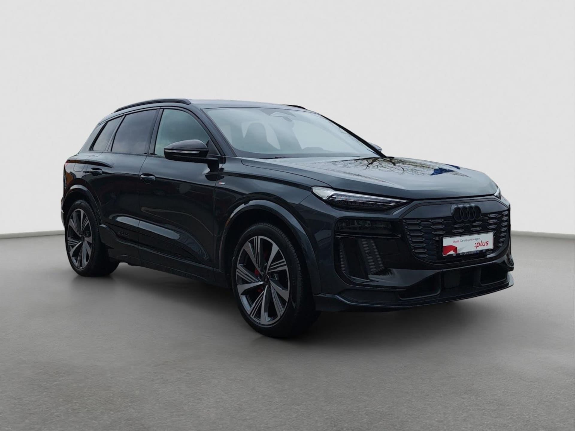 Audi Q6 SUV e-tron