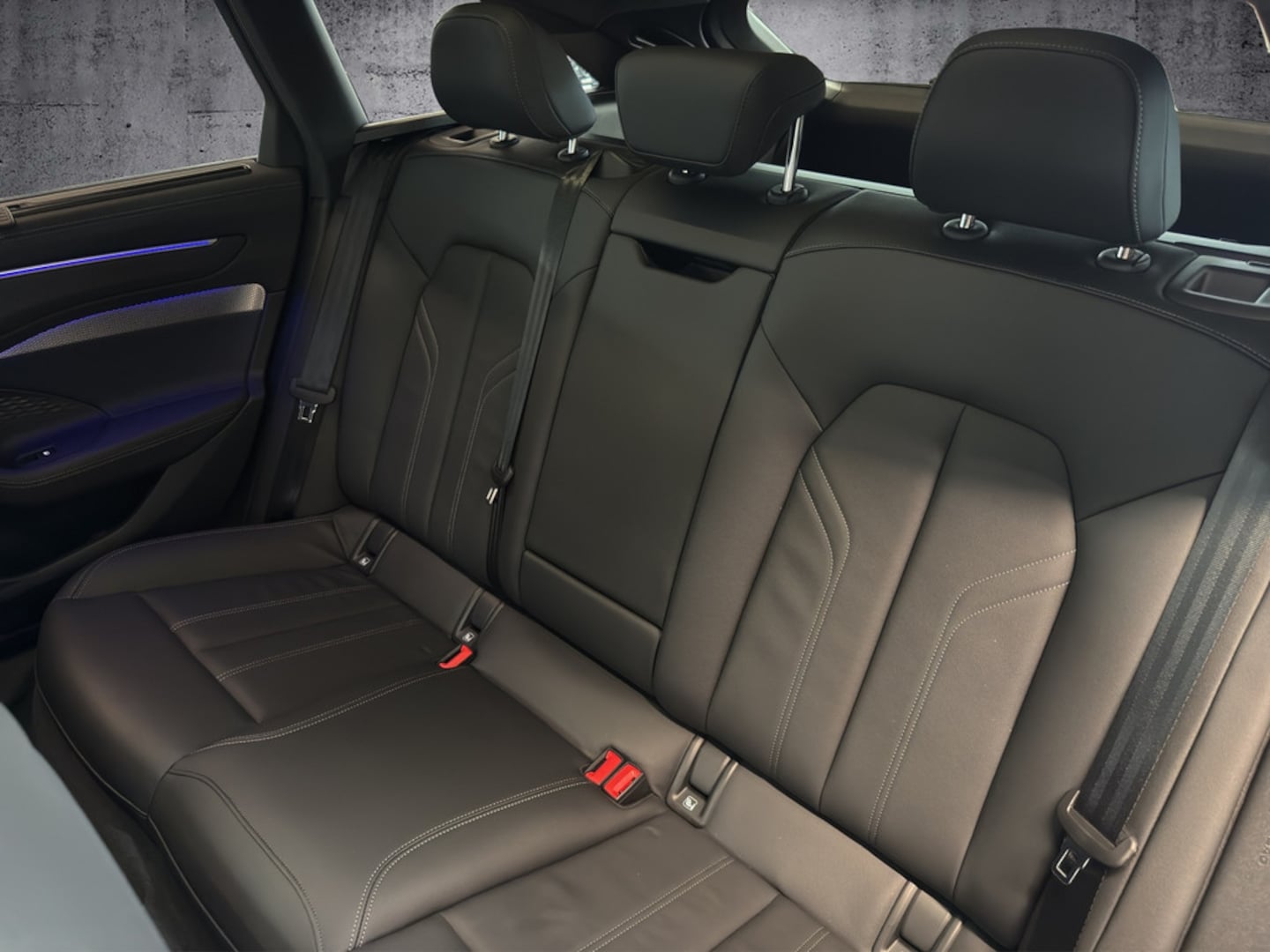 Bild über Audi A6 Avant TFSI 150 kW S tronic - für weitere Informationen kontaktieren Sie den Audi Partner