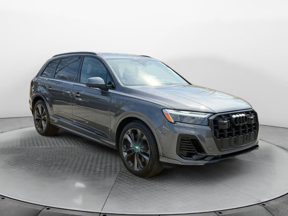 2026 Audi Q7 55 Premium Plus quattro Tiptronic's photo