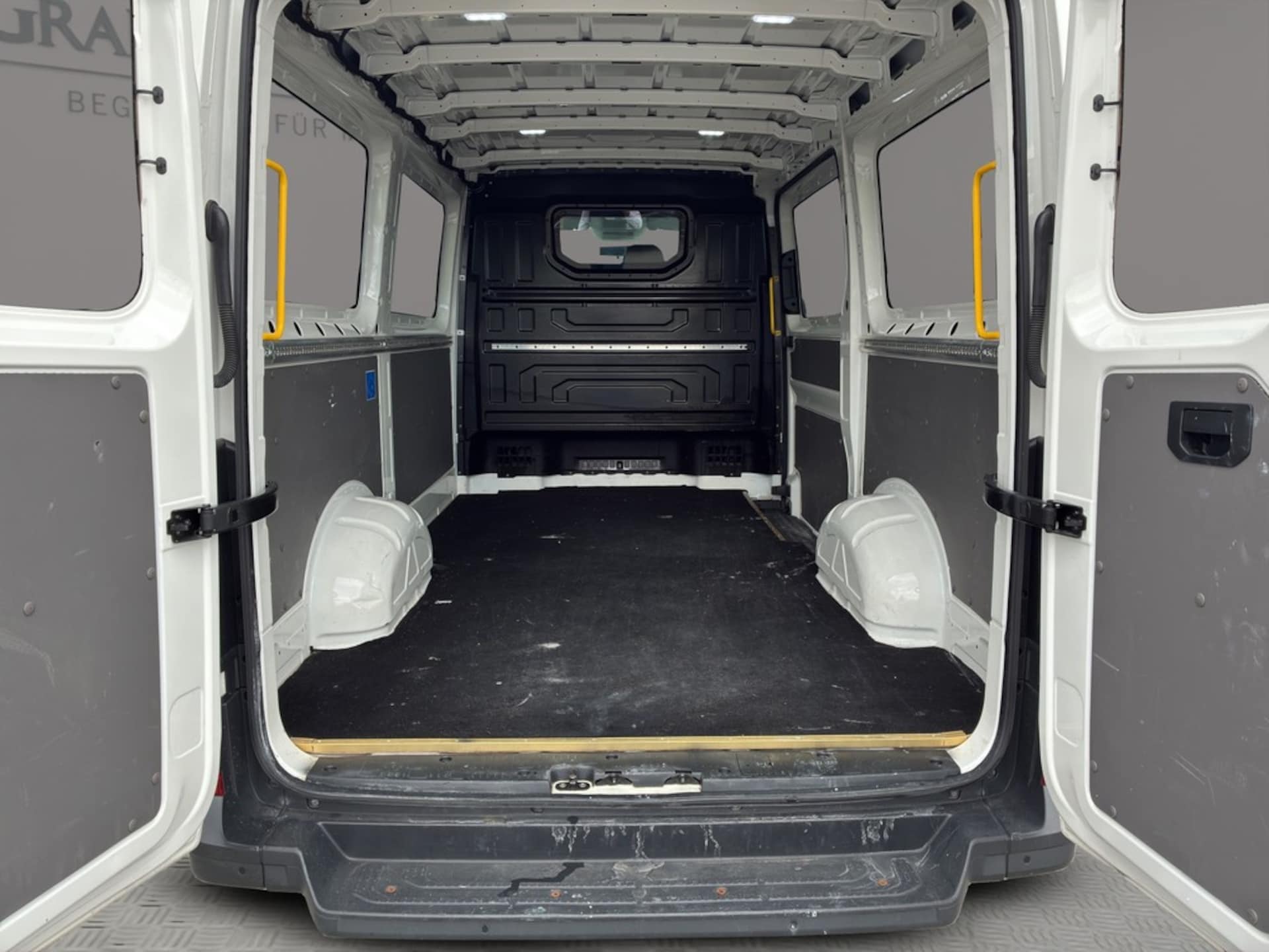 Volkswagen Crafter Kasten mittlerer Radstand