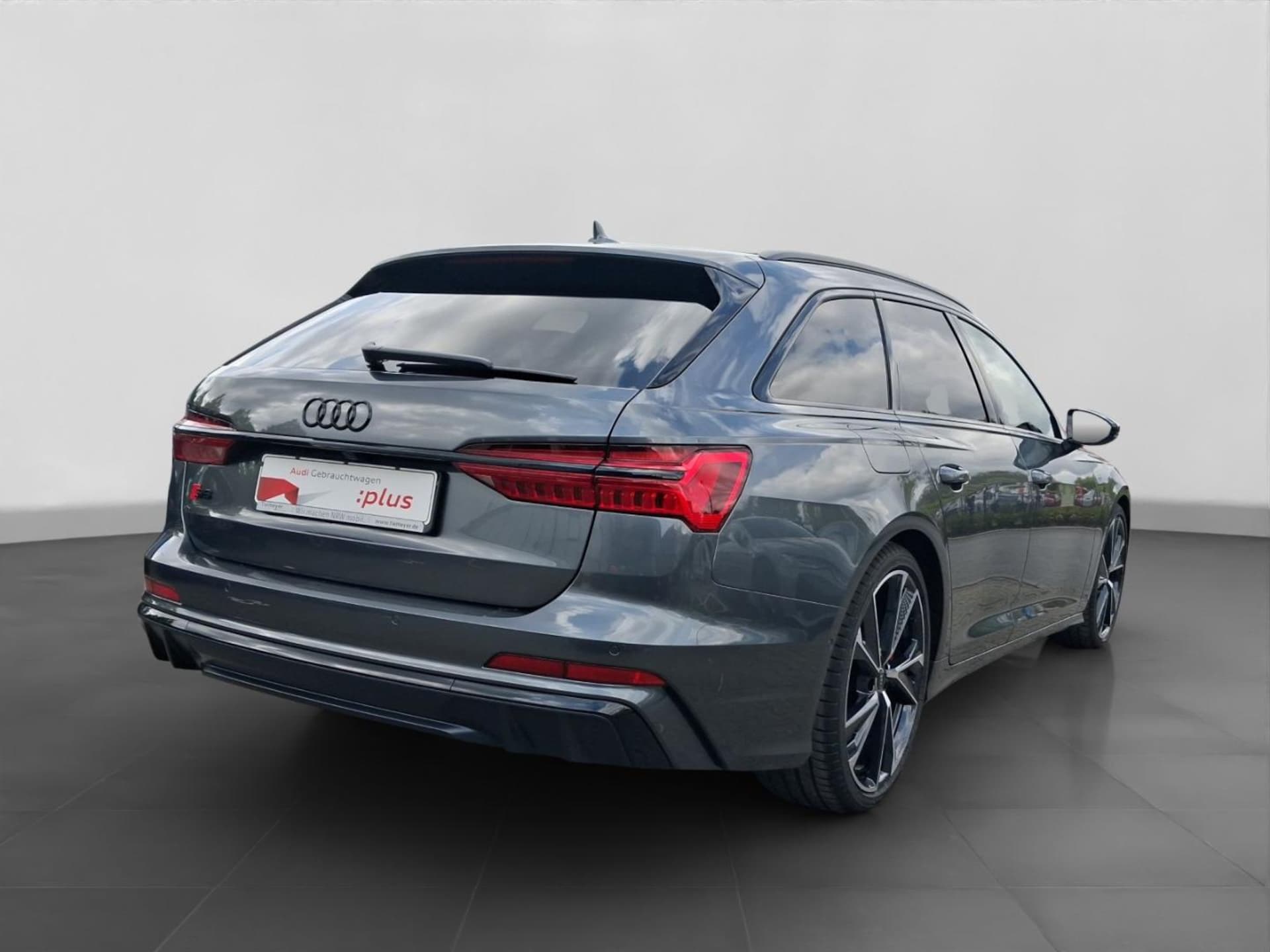 Audi S6 Avant