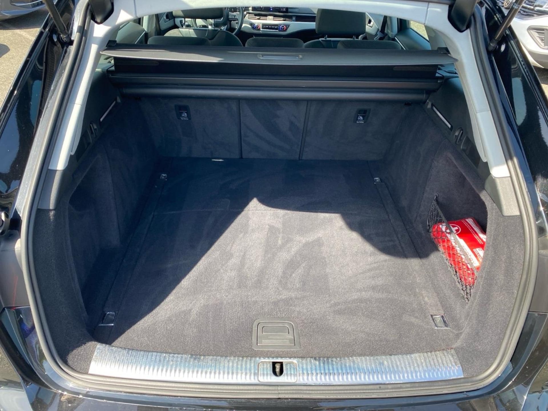 Audi A4 Avant S line