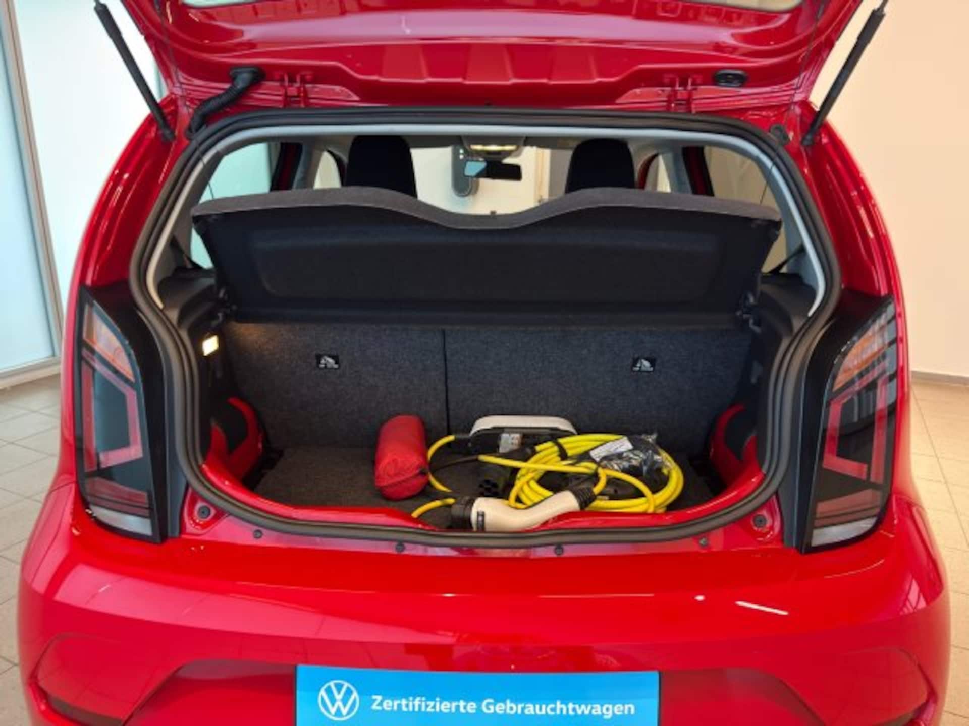 Volkswagen e-up! UNITED