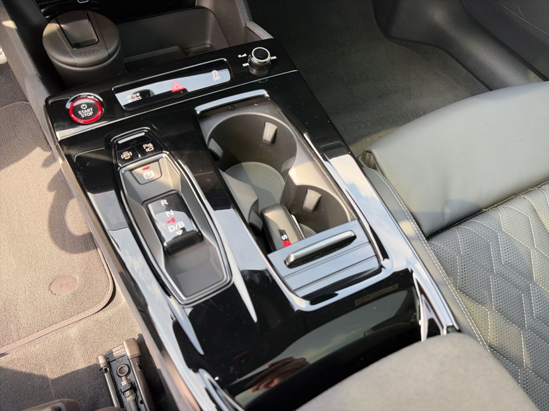 Audi S6 Avant e-tron edition one