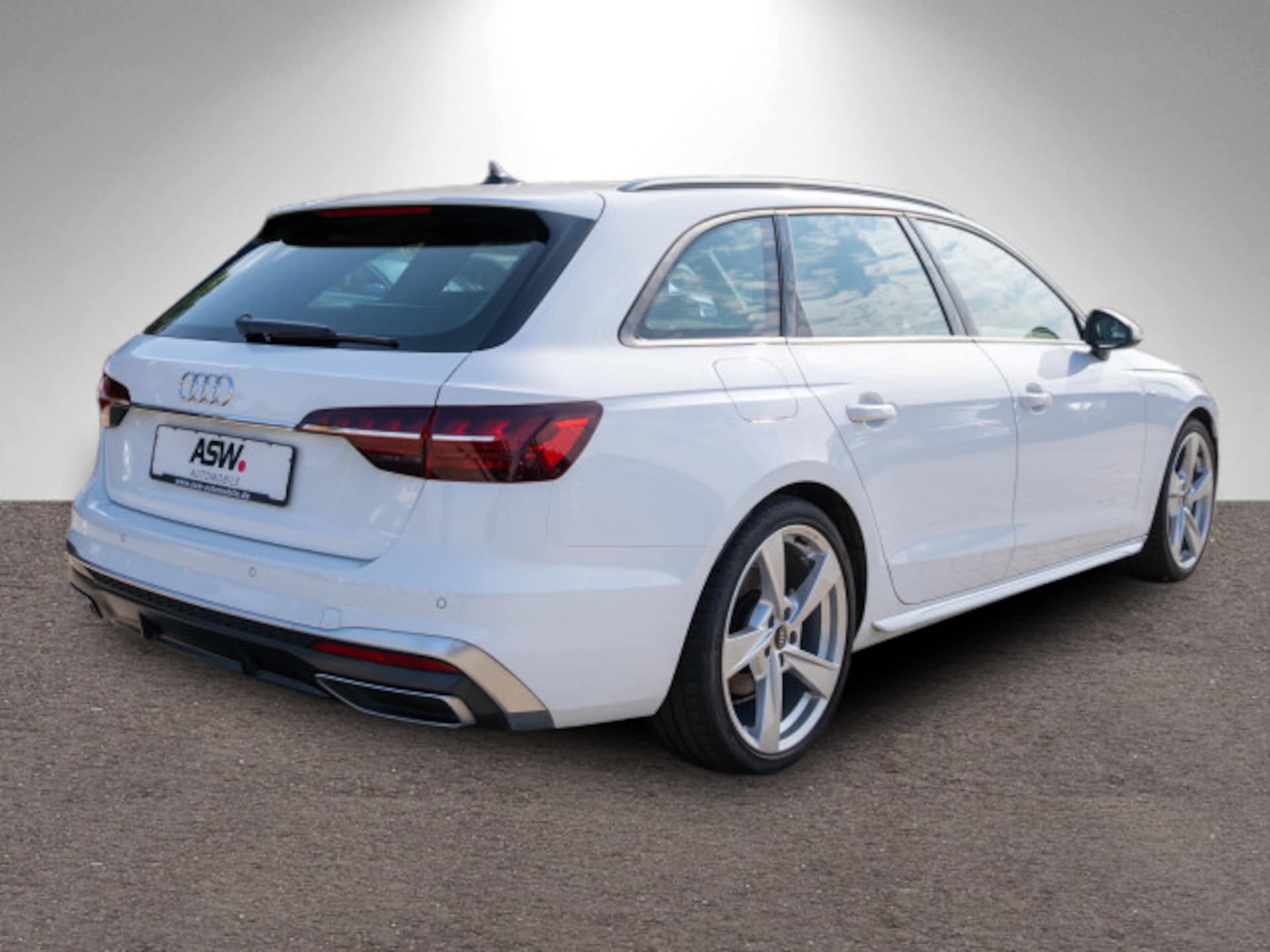 Audi A4 Avant S line