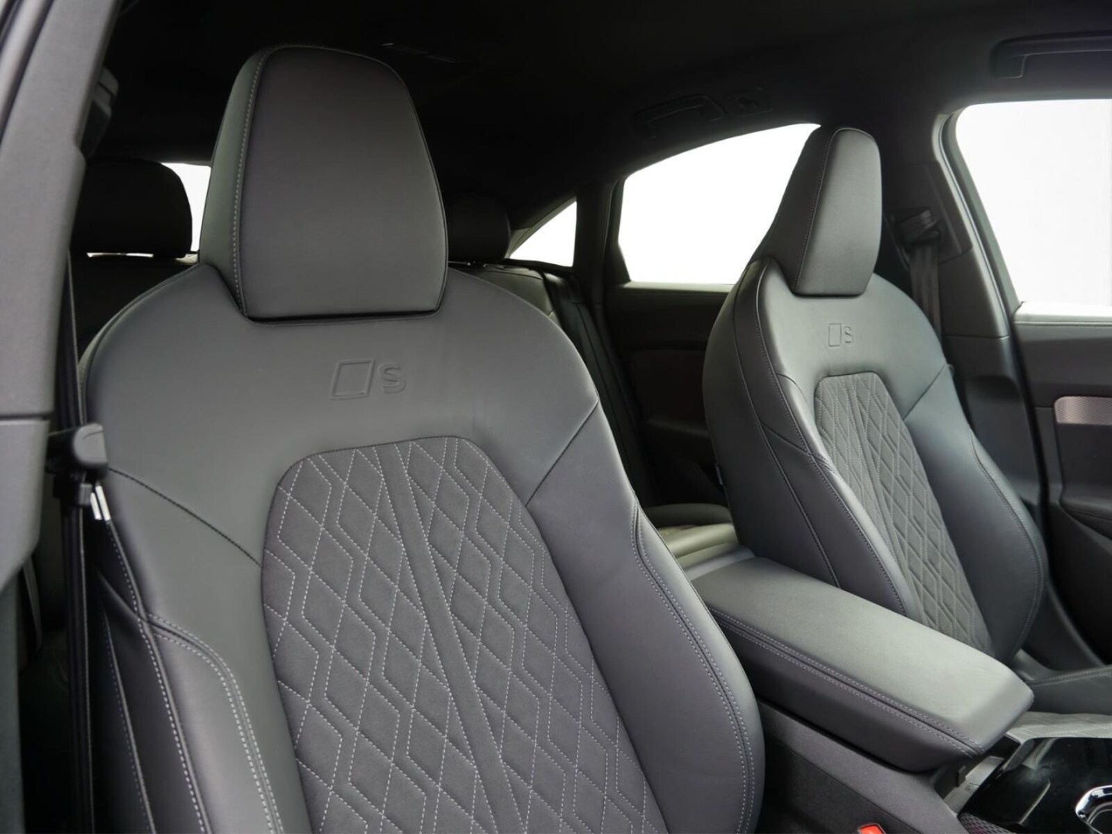 Audi S5 Limousine – Bild 10