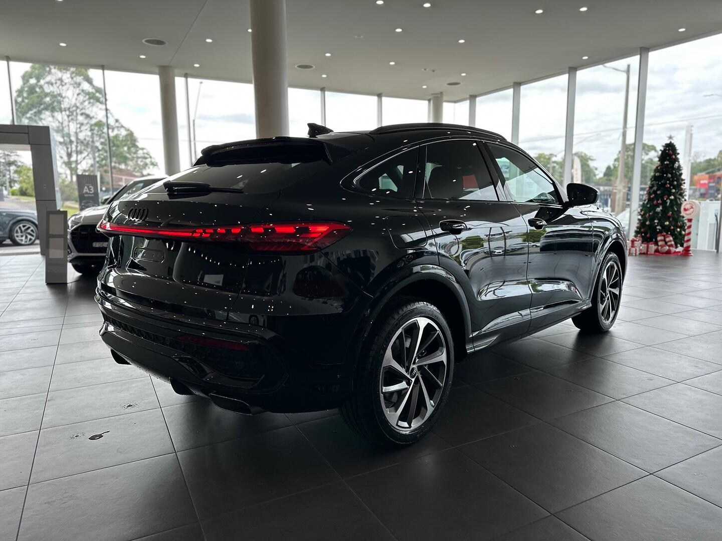 Image about Audi Q5 Sportback TFSI 150 kW