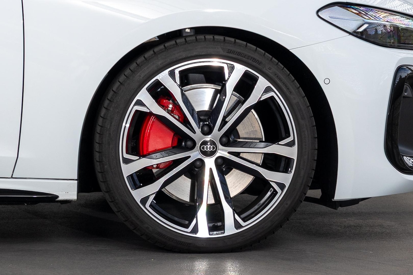Image about Audi A5 Avant TFSI e e-hybrid quattro 270 kW S tronic
