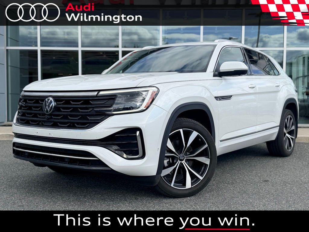 2024 Volkswagen Atlas Cross Sport 2.0T SEL Premium R-Line 4MOTION's photo