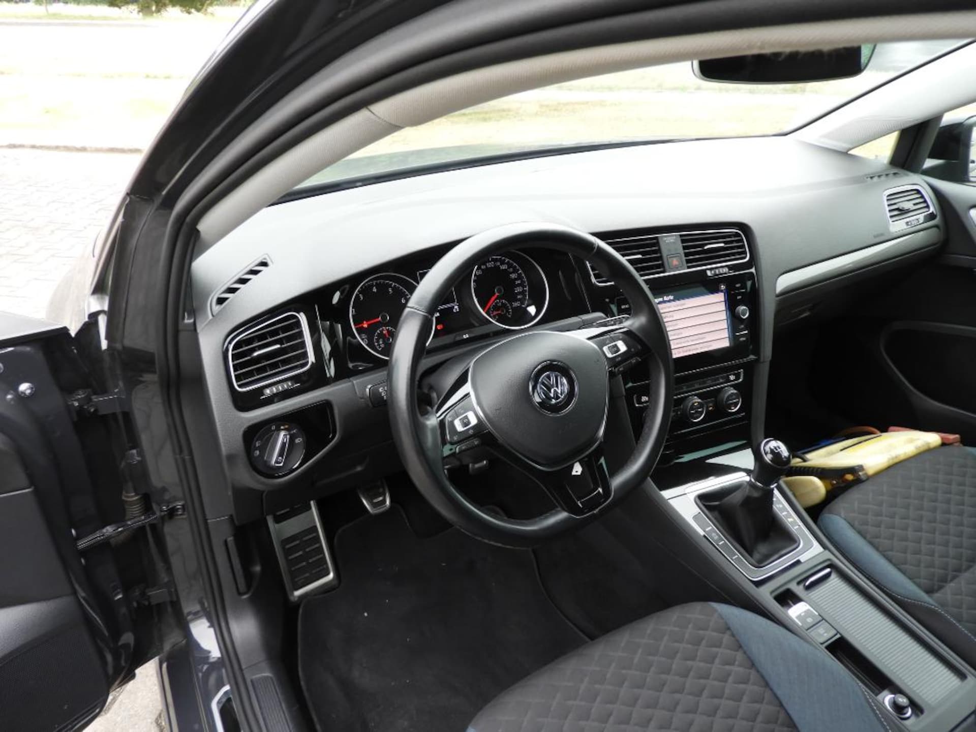 Volkswagen Golf IQ.DRIVE