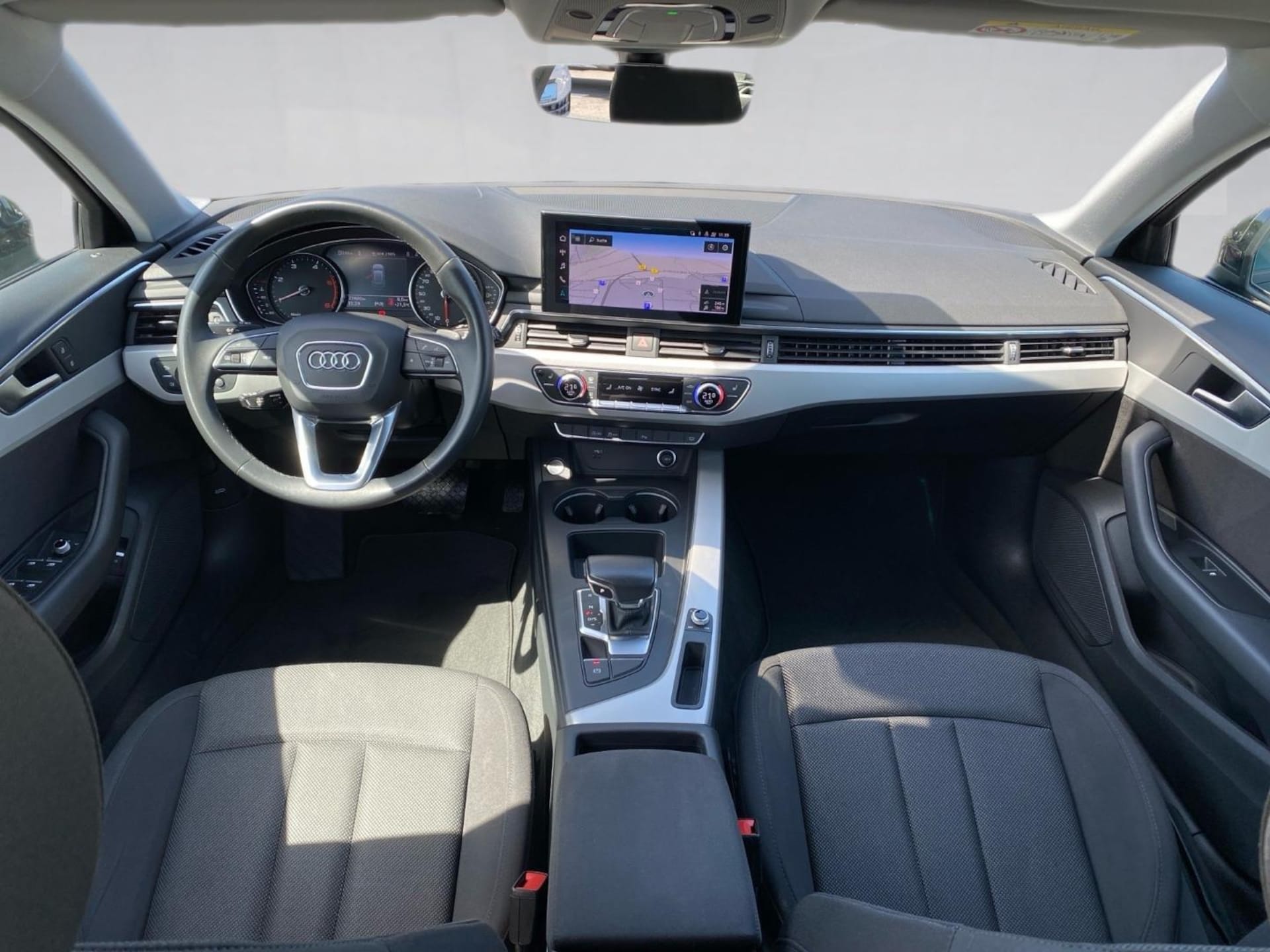 Audi A4 Avant S line