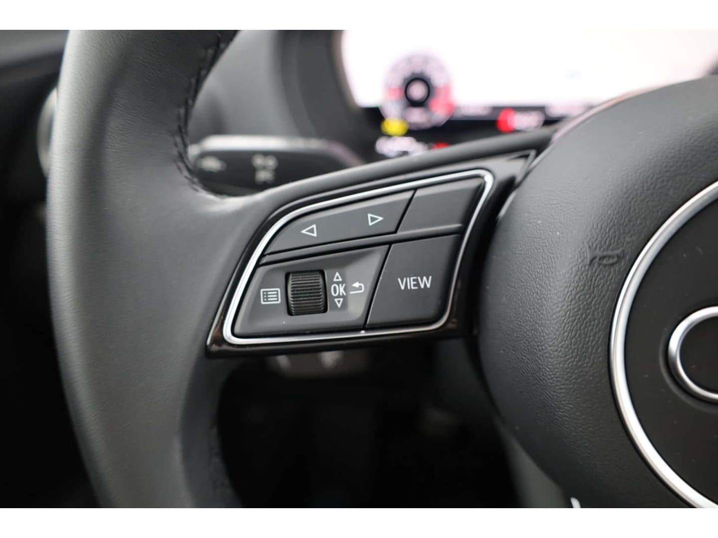 Bild über Audi Q2 advanced 30 TFSI Schaltgetriebe - für weitere Informationen kontaktieren Sie den Audi Partner