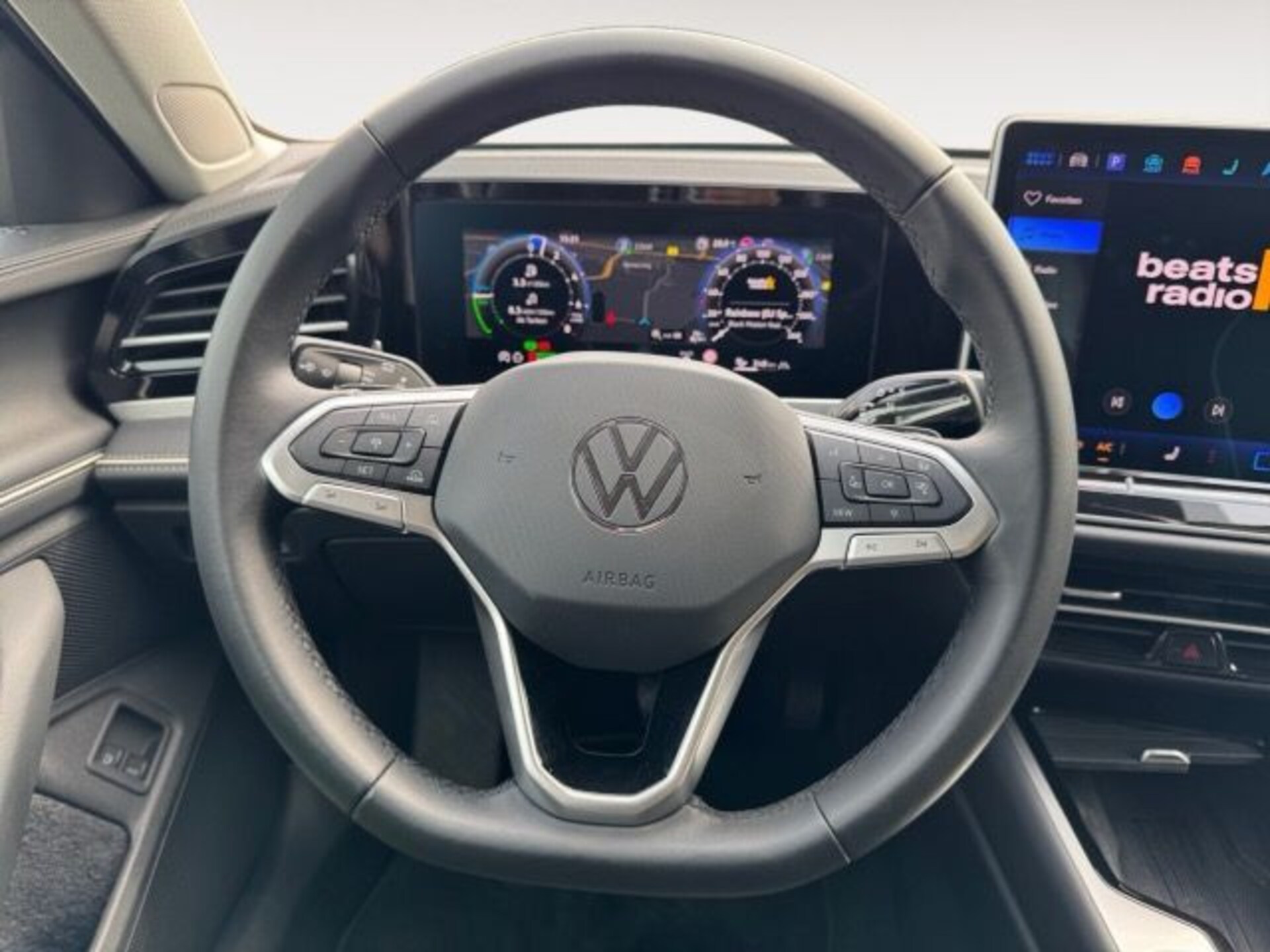 Volkswagen Passat Elegance
