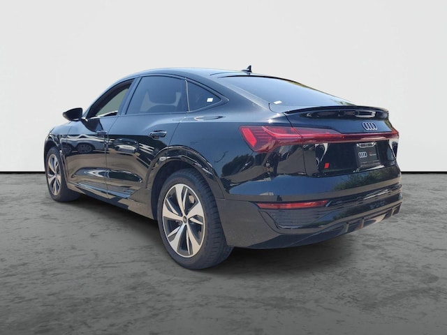 2024 Audi Q8 Sportback e-tron