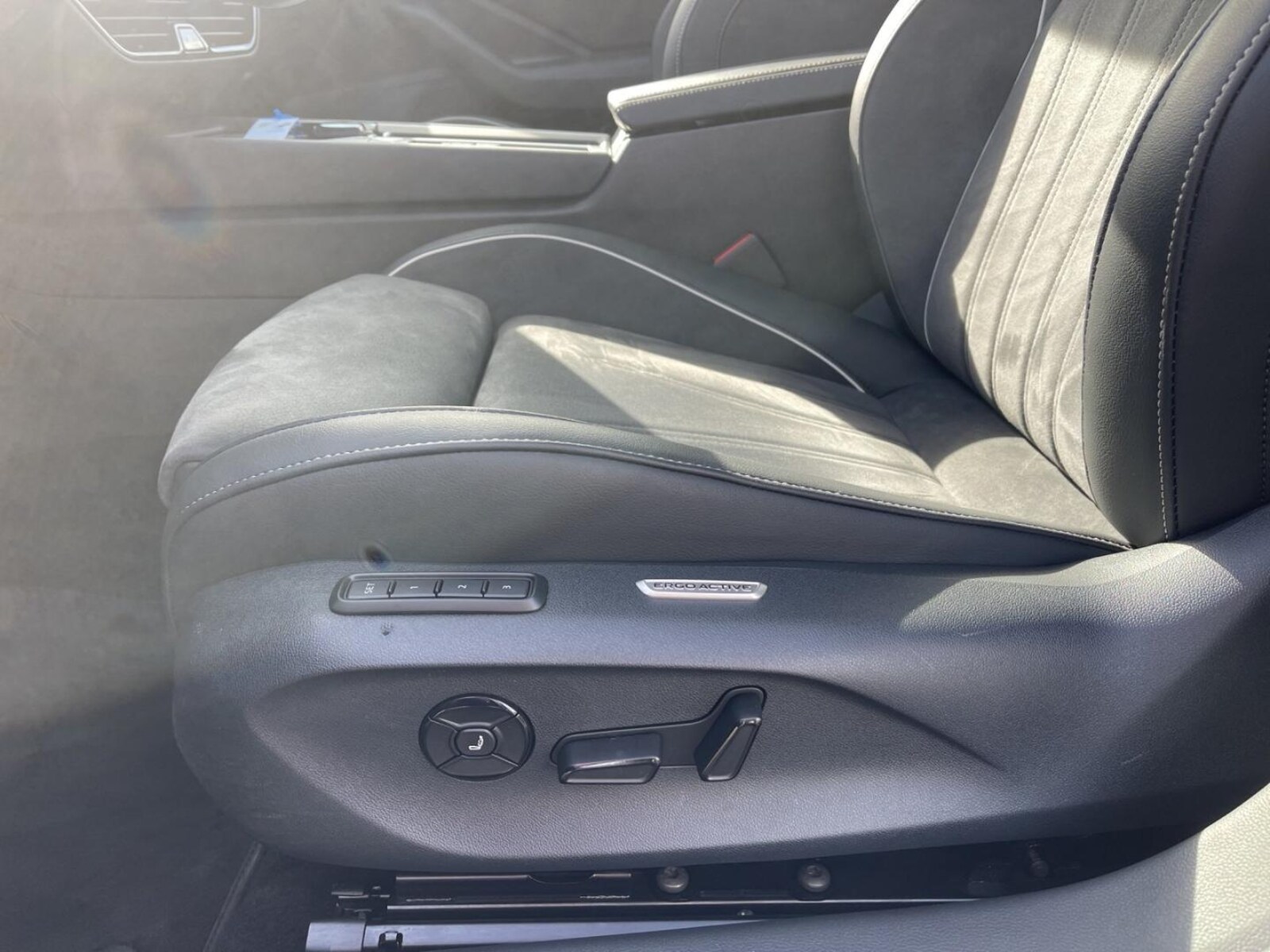 Volkswagen Passat – Bild 10