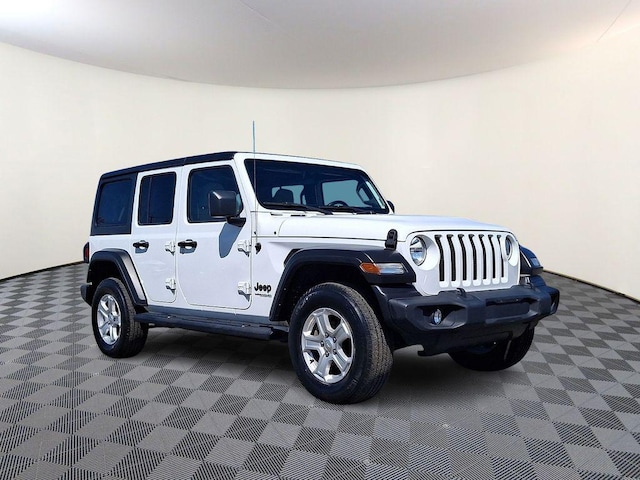 Photo of 2022 Jeep Wrangler 