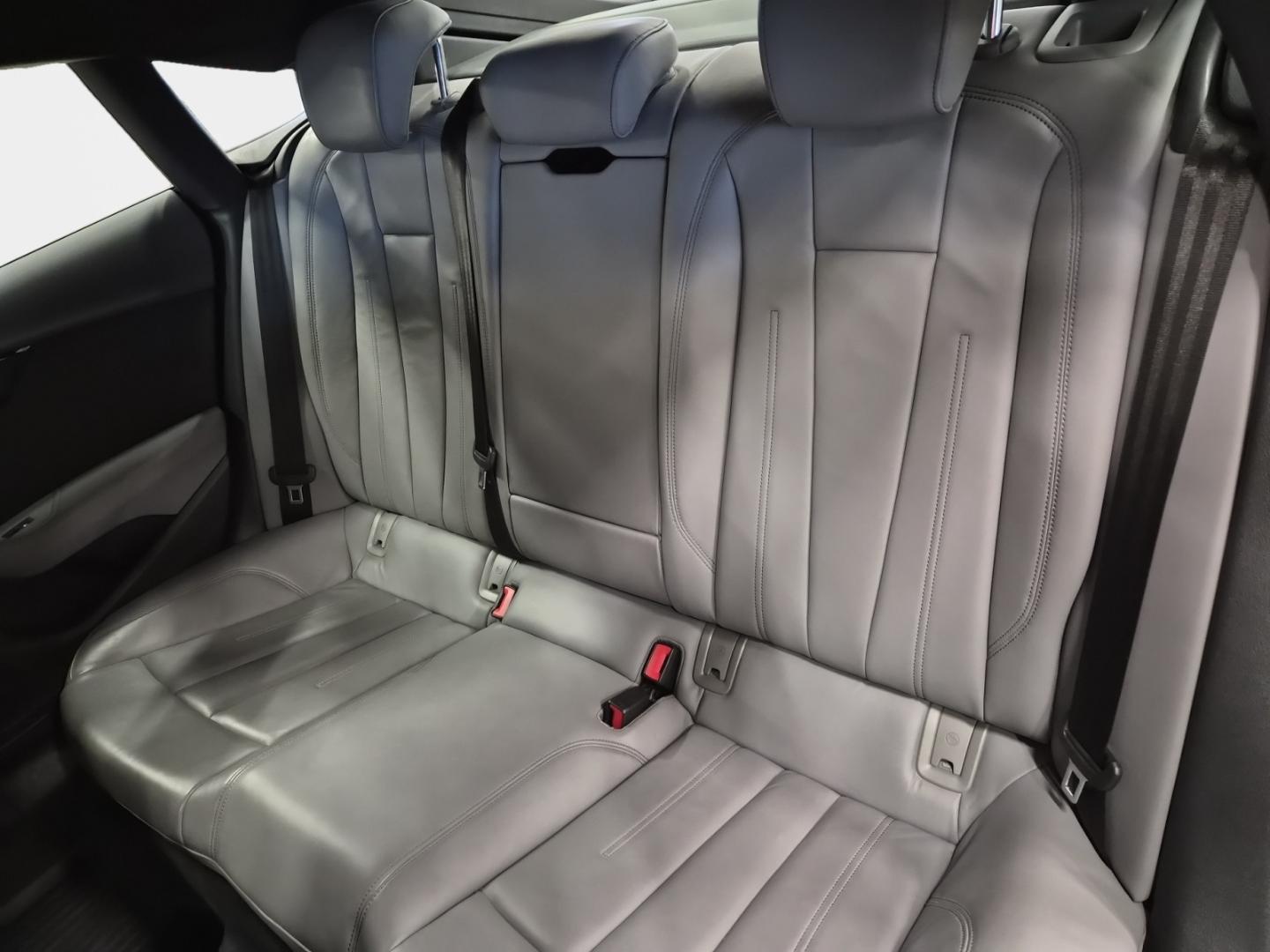 Bild som visar&nbsp;Audi A5 Sportback&nbsp;A5 Sportback 45 TFSI quattro S line 265 hk S tronic - för mer information kontakta din Audi Partner