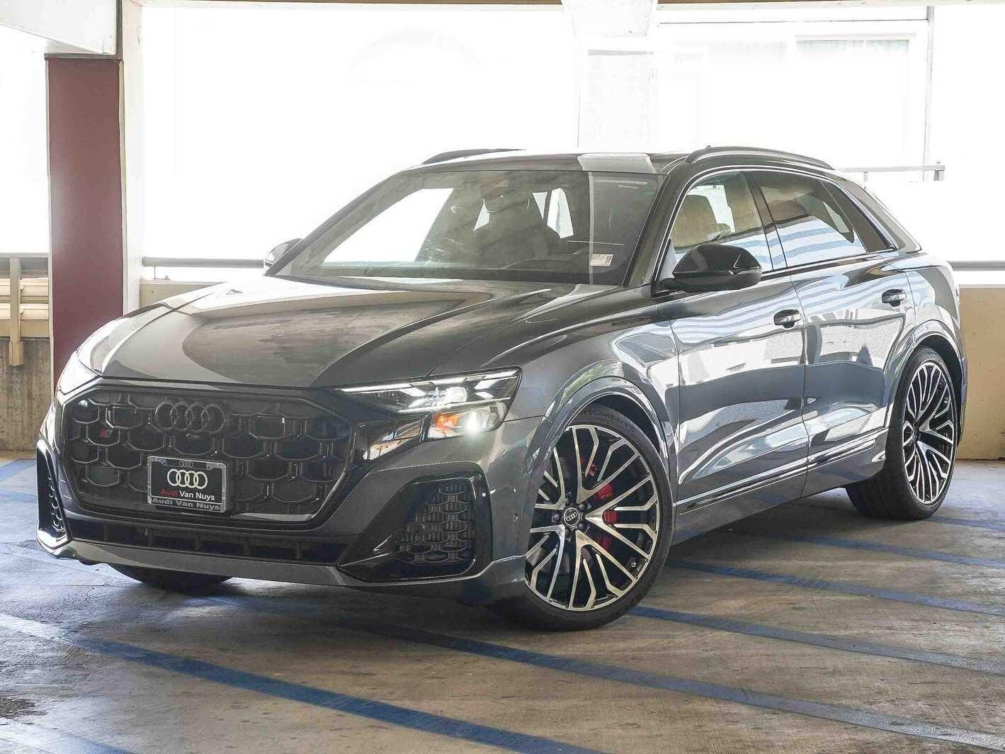 2026 Audi SQ8 Prestige quattro's photo