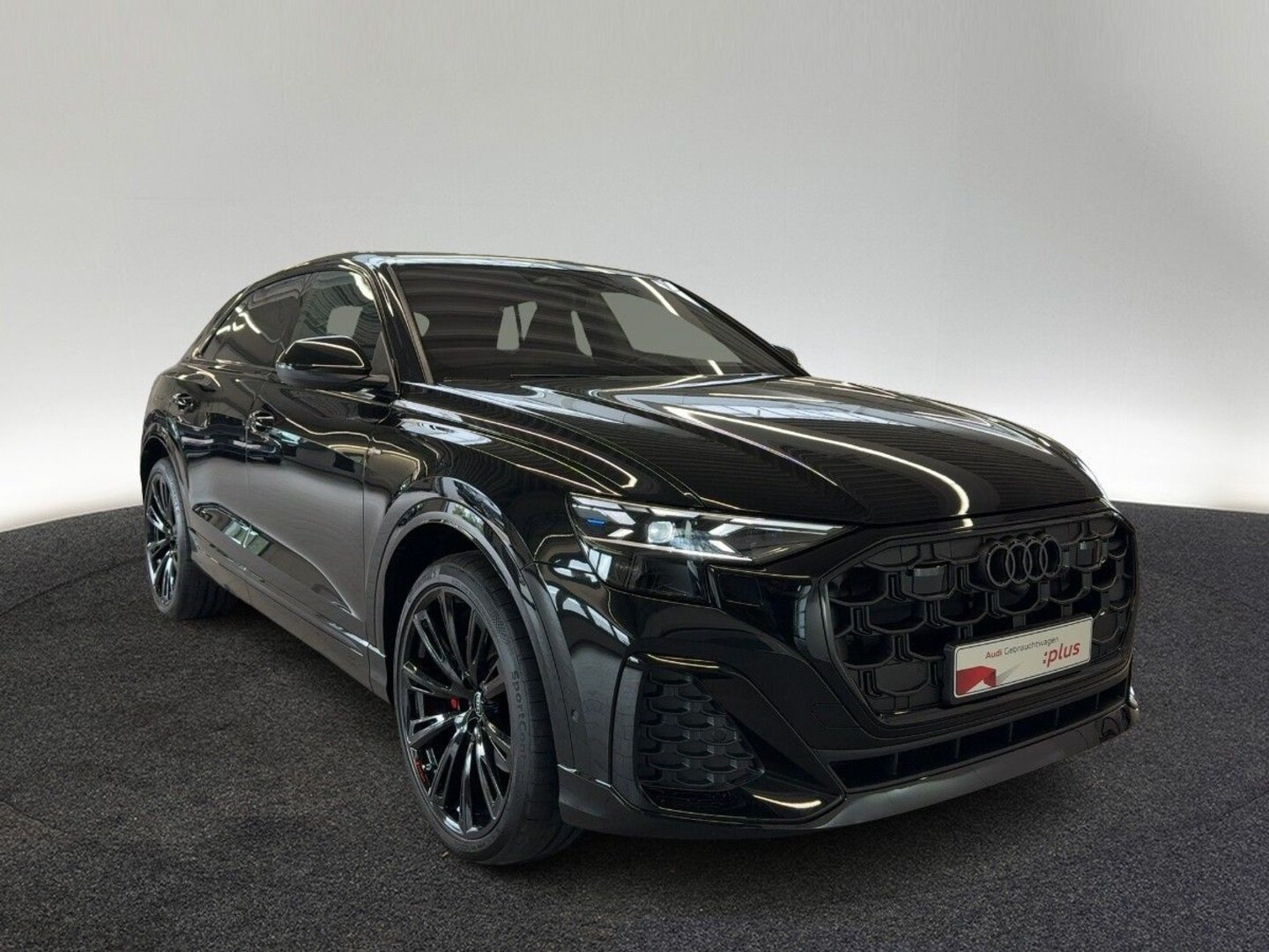 Bild über Audi Q8 SUV S line business TDI quattro 210 kW tiptronic - für weitere Informationen kontaktieren Sie den Audi Partner