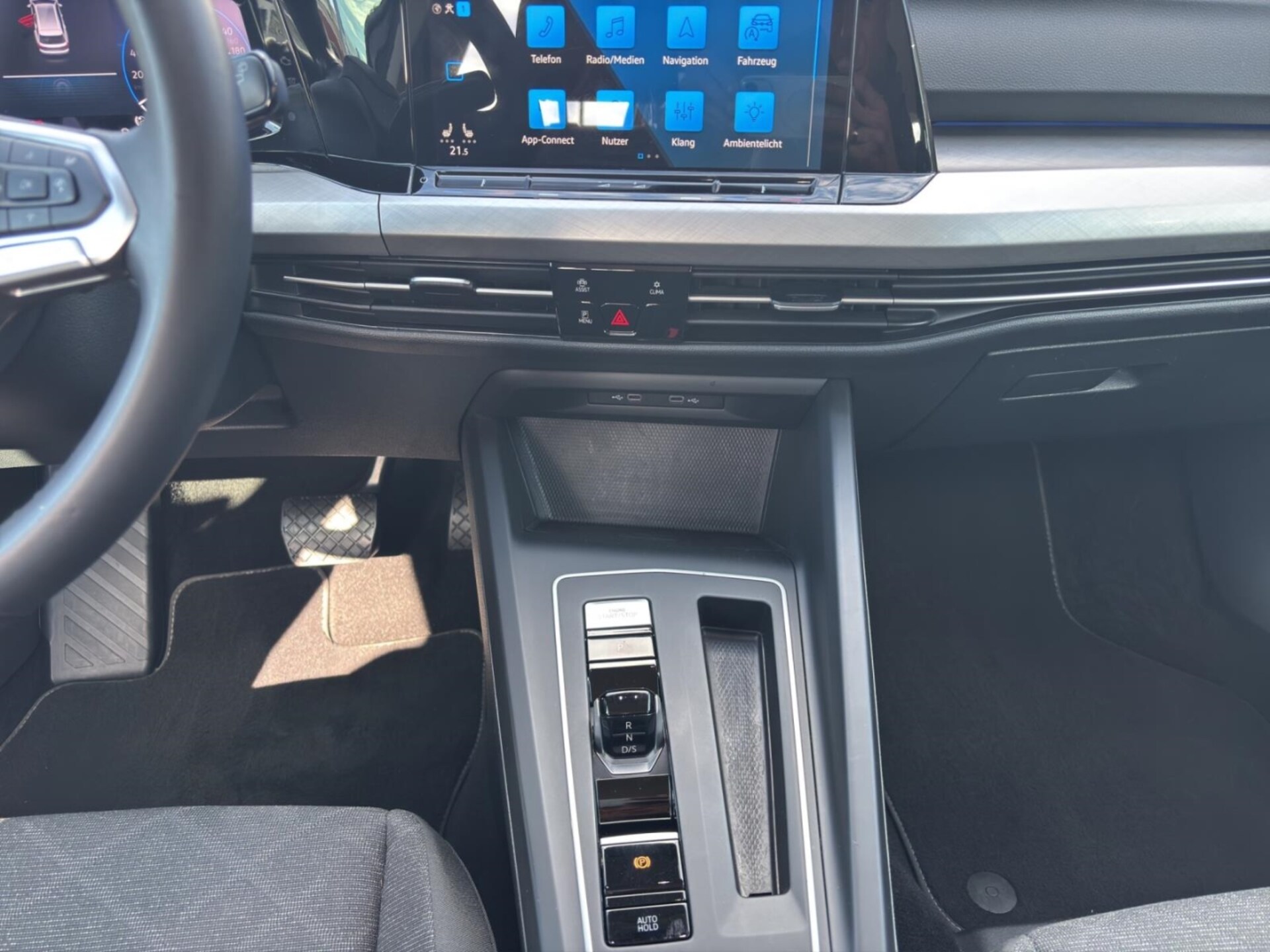 Volkswagen Golf Variant Life