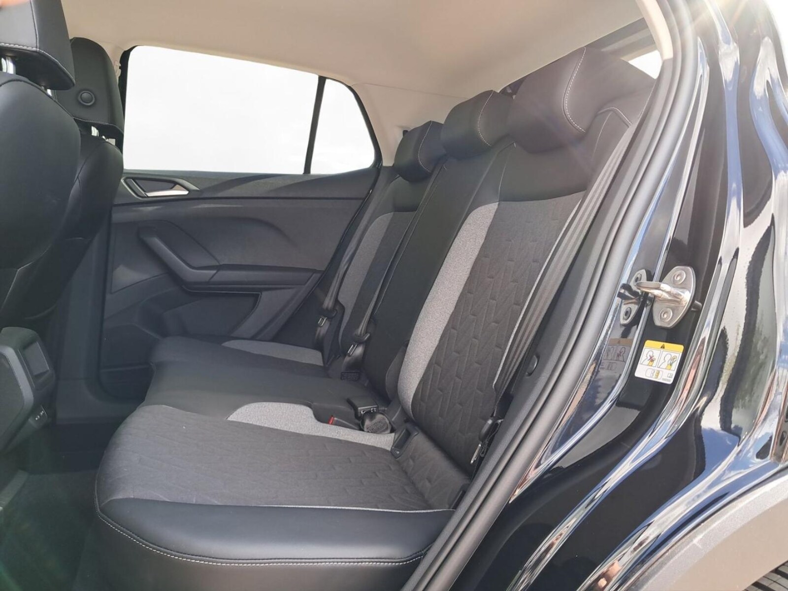 Volkswagen T-Cross – Bild 8
