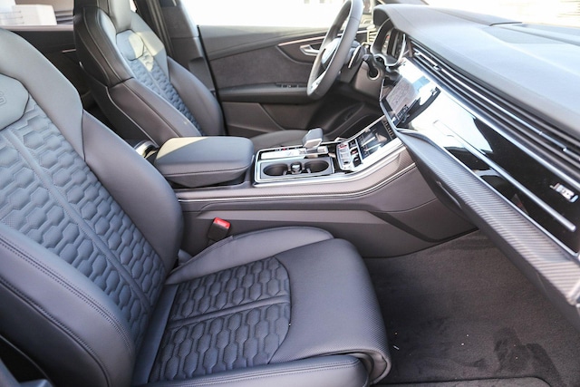 2026 Audi RS Q8 Base - Photo 16