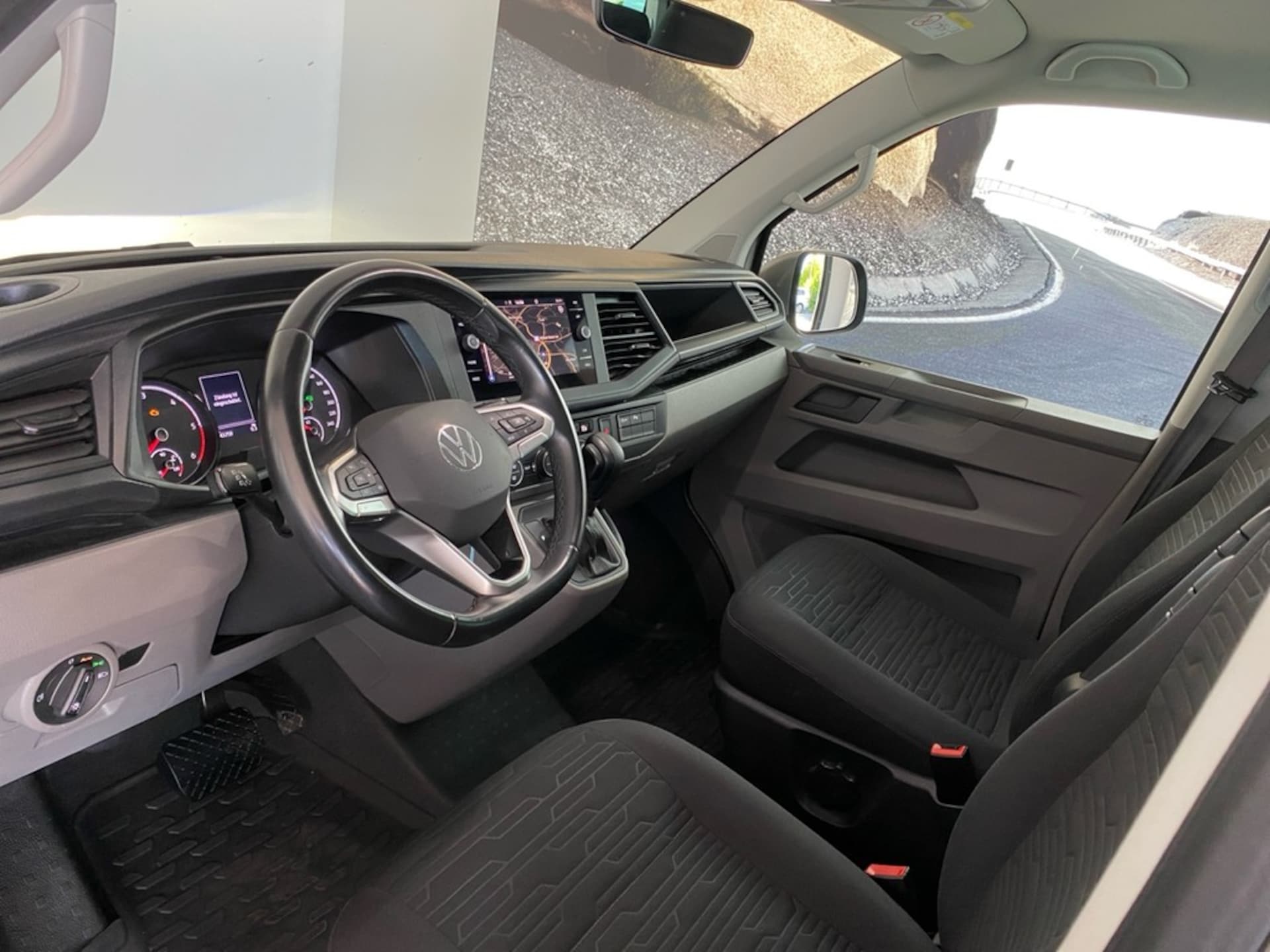Volkswagen T6.1 Caravelle langer Radstand Comfortline