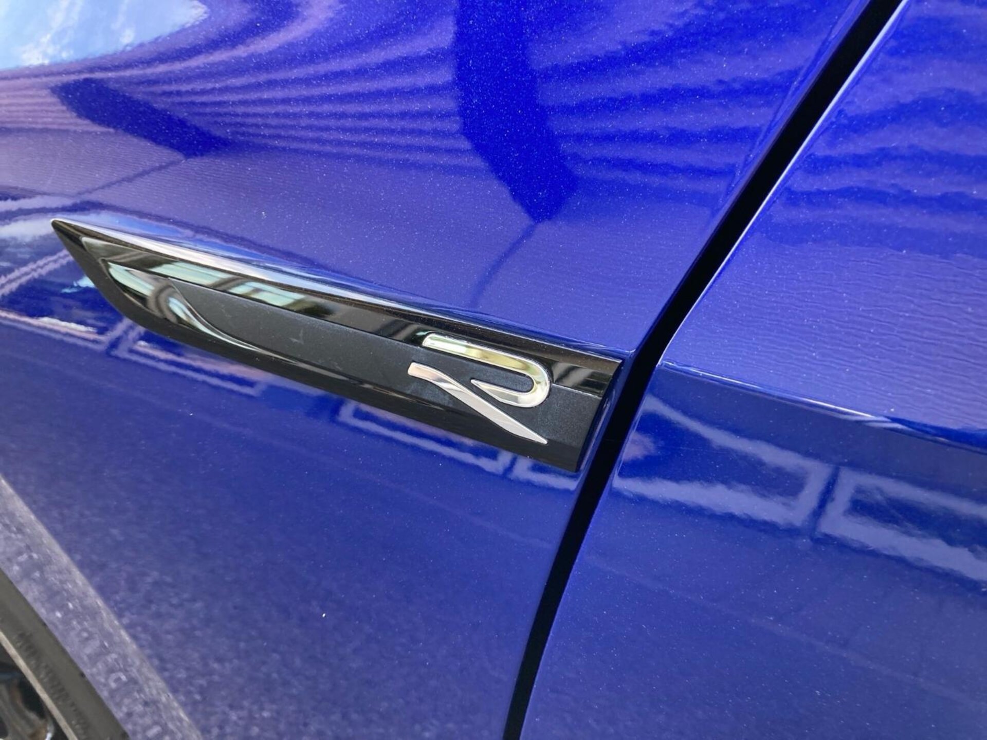 Volkswagen Golf Variant R