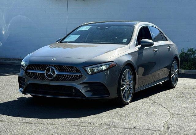 2022 Mercedes-Benz A 220