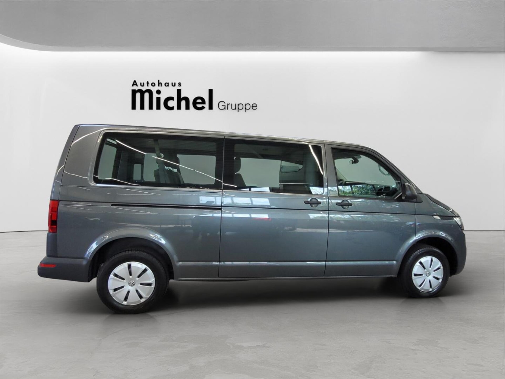 Volkswagen T6.1 Transporter Kombi langer Radstand